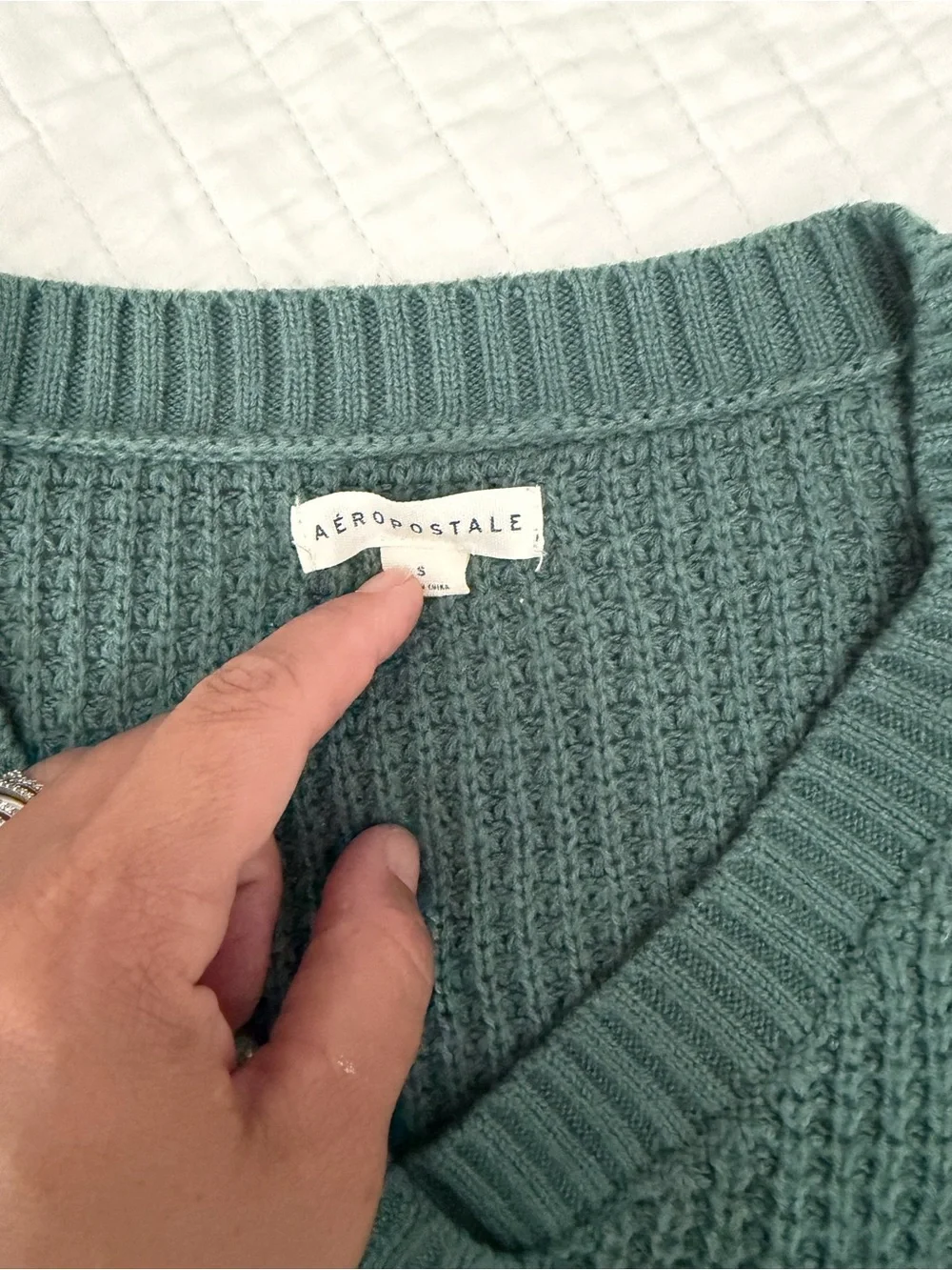 Aeropostale Women's V-Neck Cropped Sweater - Teal